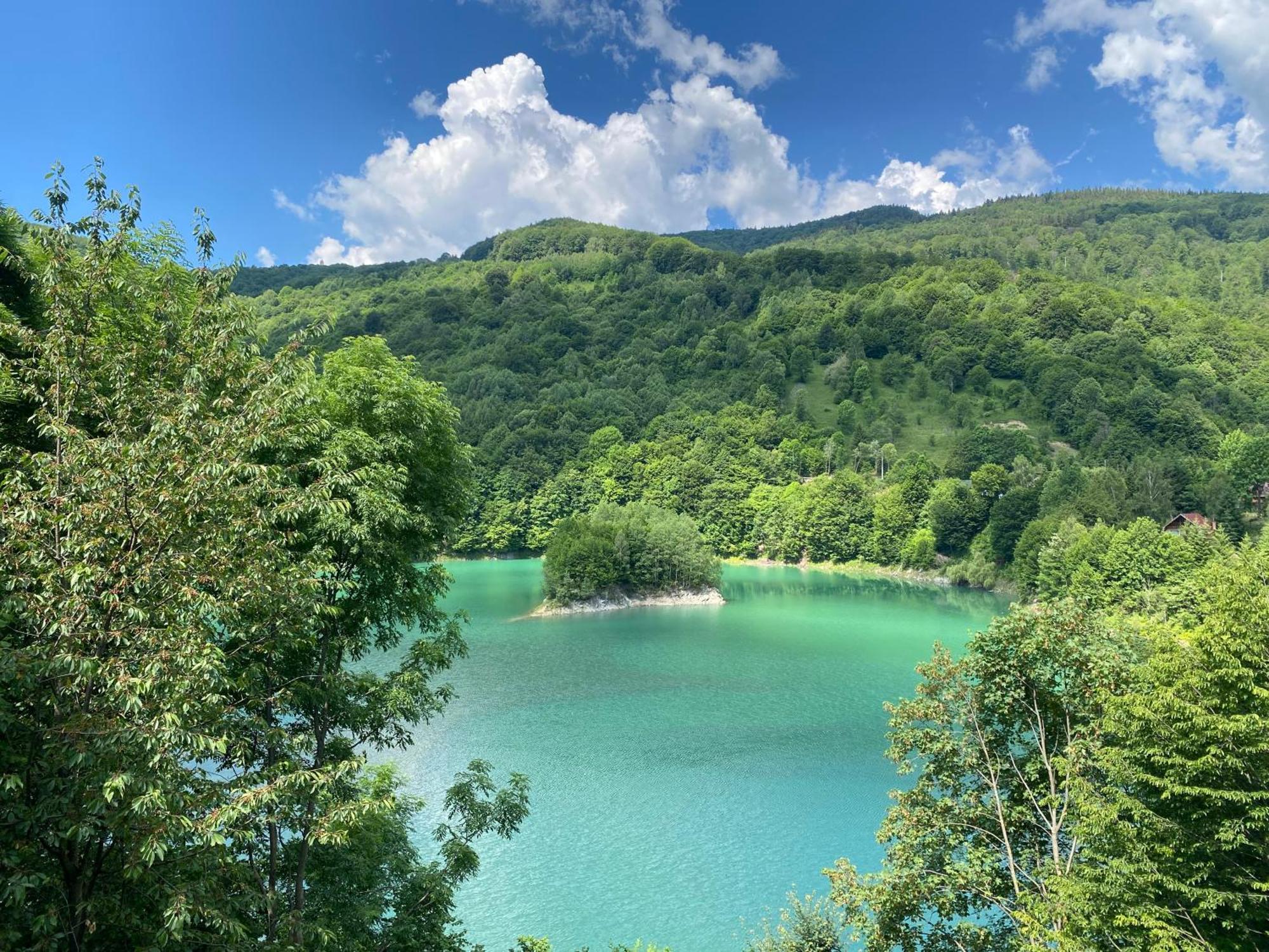 Utopia Lake View Tesila Экстерьер фото